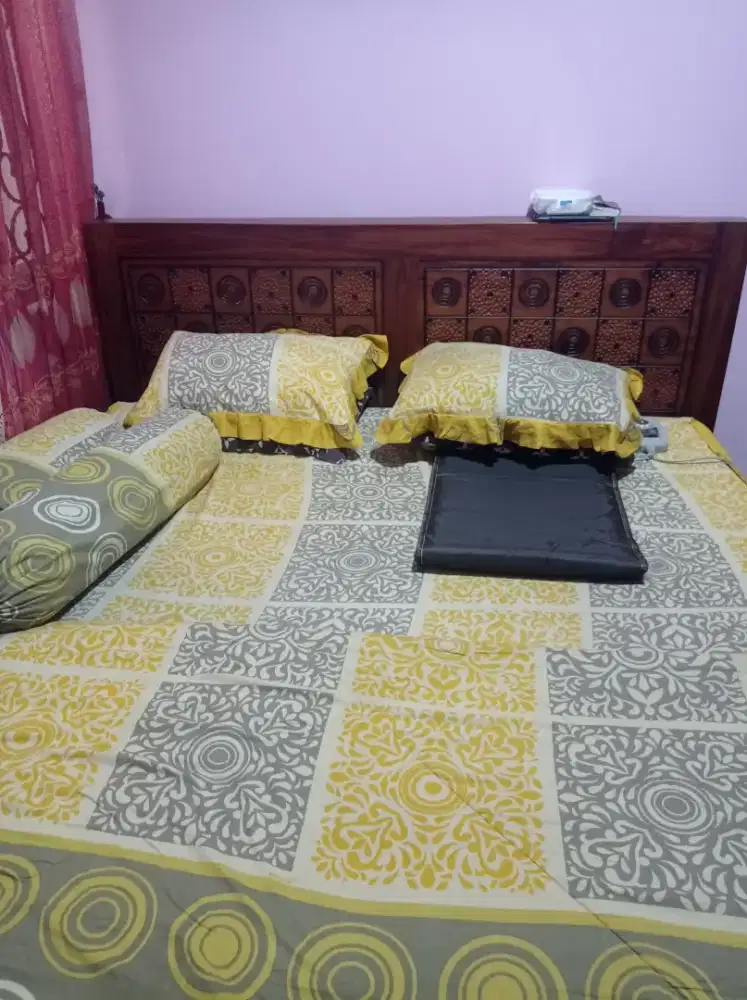 Dipan,Kasur dan lemari jati