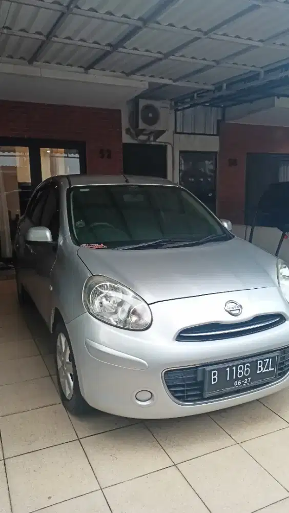 Nissan March 2012 MT