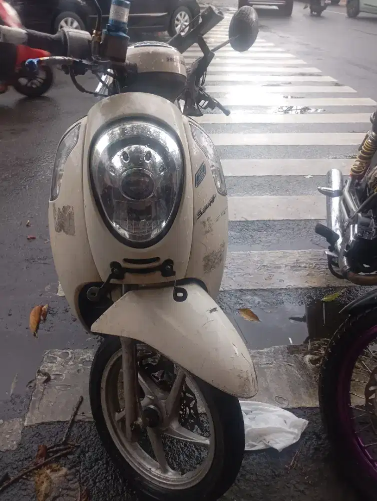 Scoopy fi 2014..body original semua..