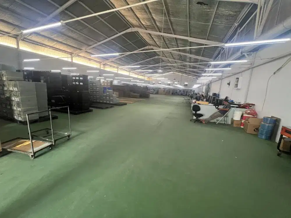 Dijual Gudang Bagus Siap Pakai di Kapuk Kamal