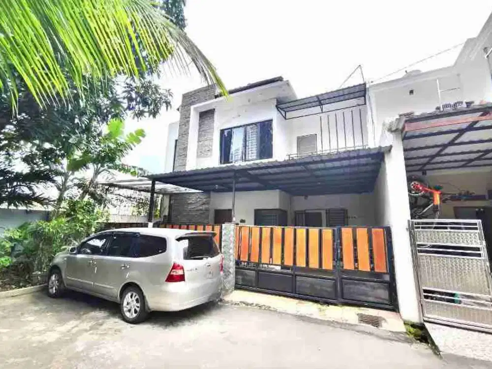 Rumah Cantik 2 lt Siap Huni di Perum Cluster Baturan Colomadu