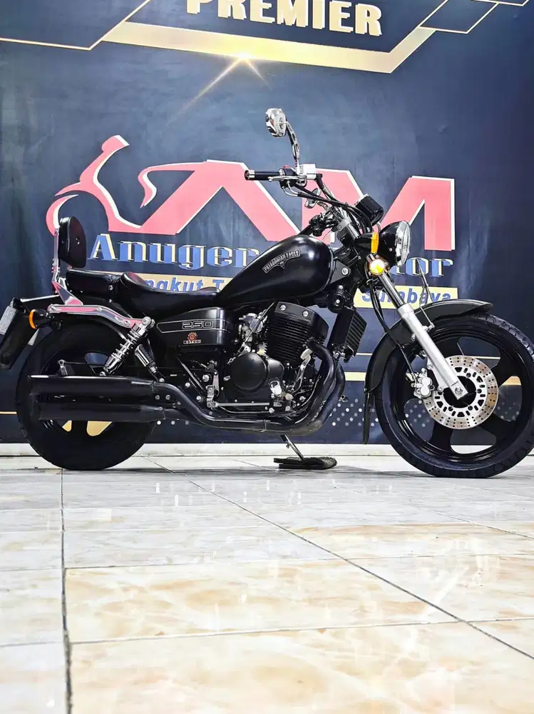 Motor Benelli Patagonian Eagle 250 Carbu TH 2025 super keren