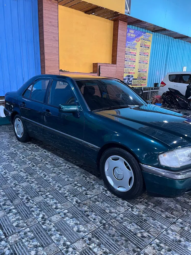 Jual Mercy C200 W202 Antik