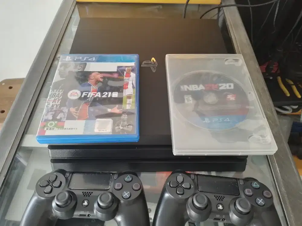 Ps4 pro 1Tb seri 71 main original