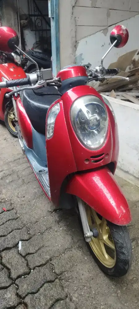 honda scoopy 2016