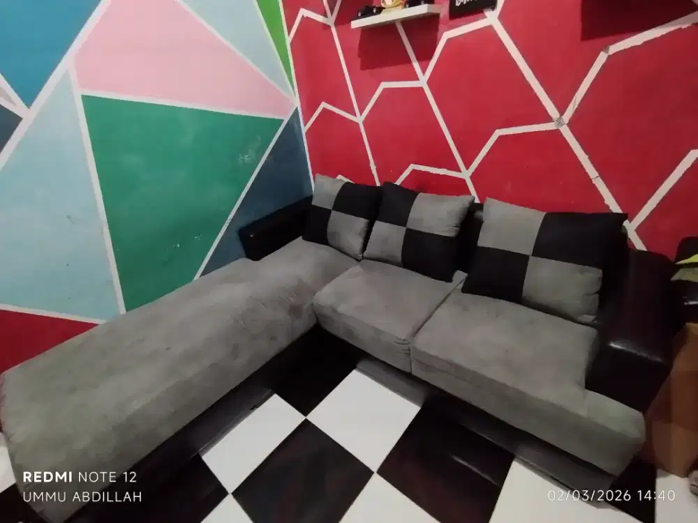 Sofa set L rata2 warna abu hitam