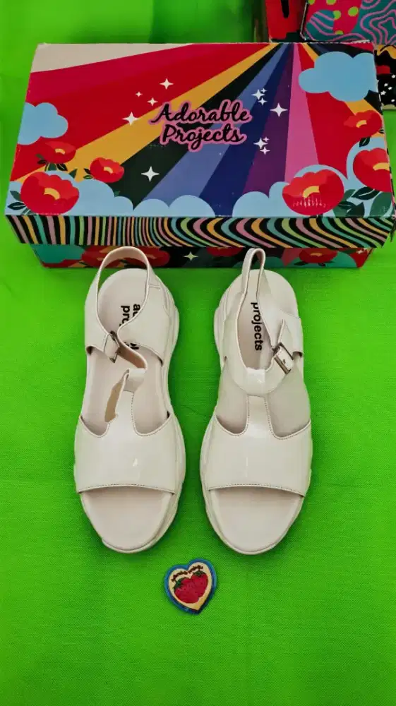 SEPATU SANDAL WANITA MERK ADORABLE PROJECTS UKURAN 39