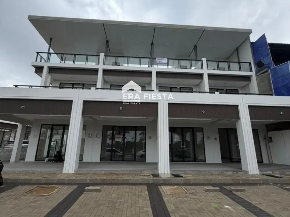 Dijual atau Sewa Ruko Sorento Grande East Hoek Paling Besar View Danau