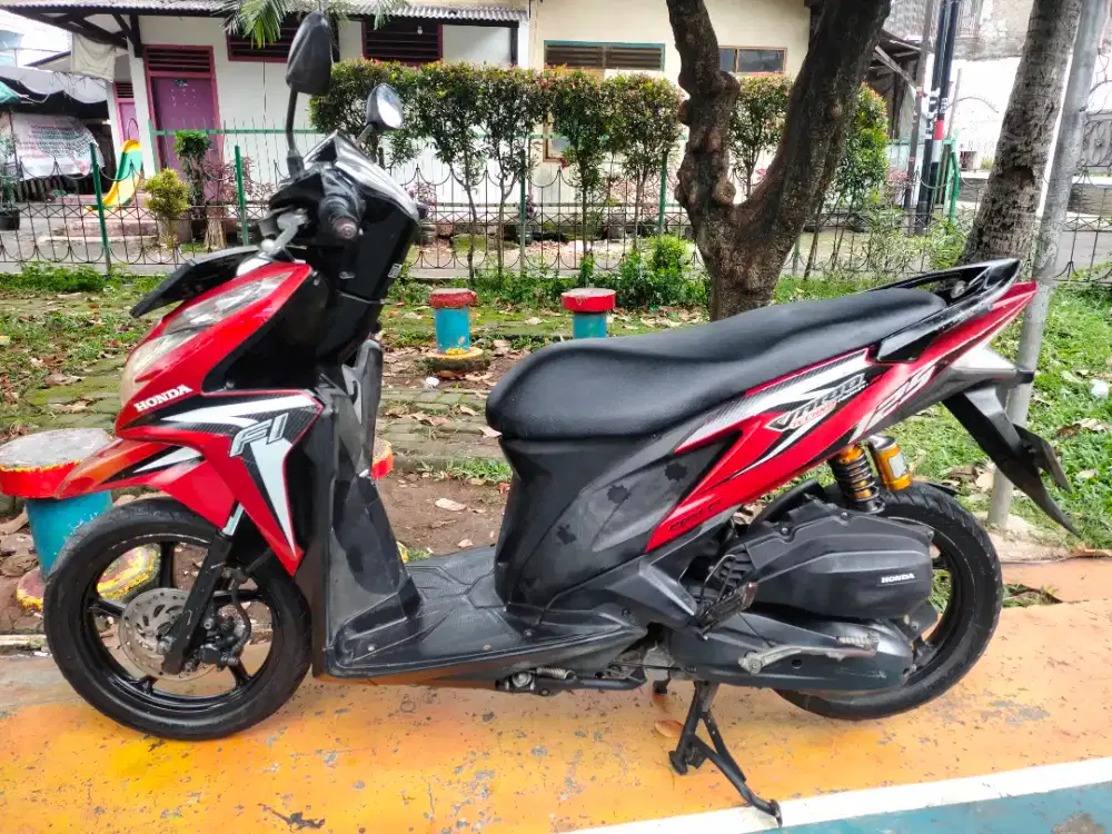 HONDA VARIO FI 125 KZR 2012 pajak hidup/B.(Bekasi kota)