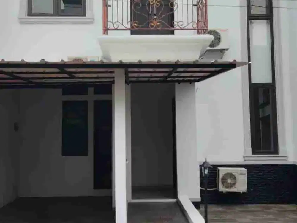 Dijual rumah townhouse bebas banjir cipinang muara