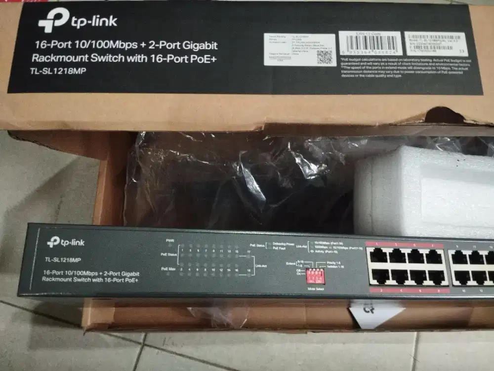 TP-Link TL-SL1218MP 16-Port 10/100 Mbps