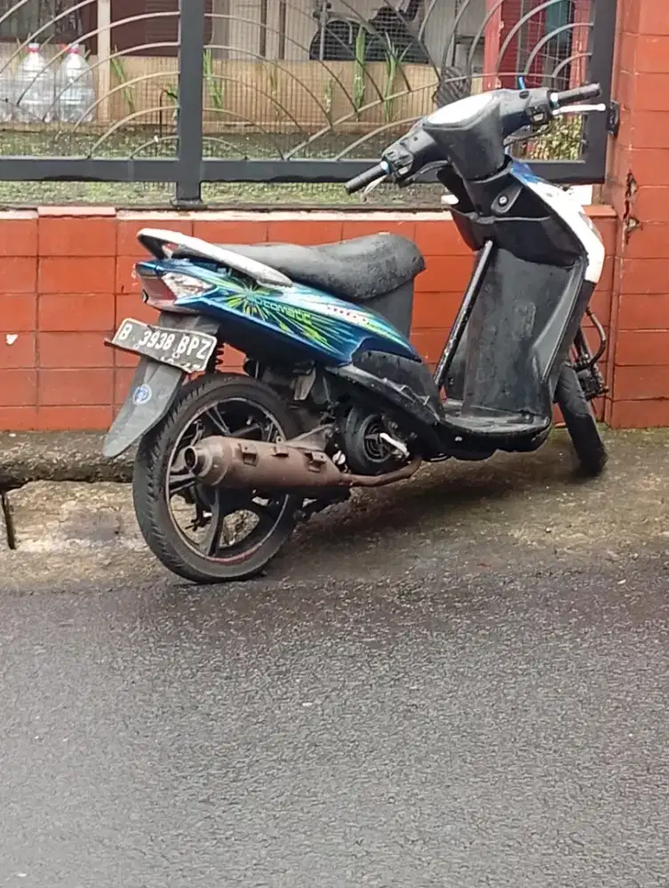 Tangan pertama pamakaian