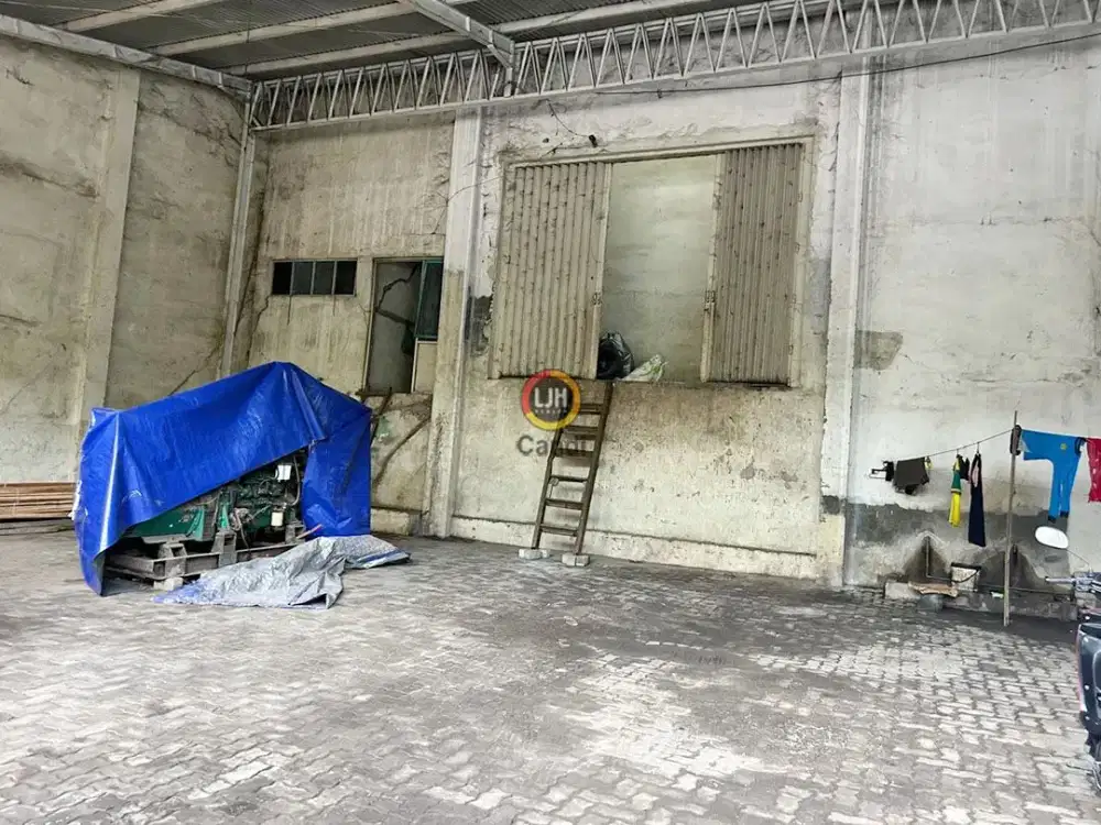 Gudang di Raden Patah Semarang