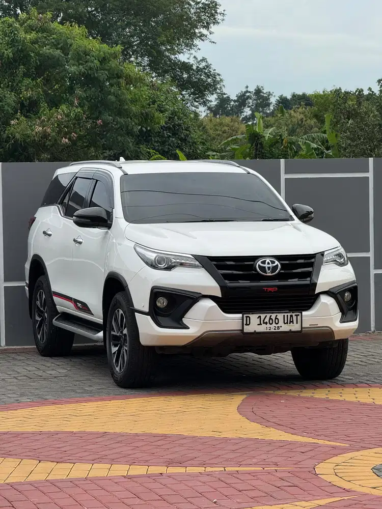 ( DP 110 JT ) TOYOTA FORTUNER VRZ TRD 2.4 DIESEL AT 2018