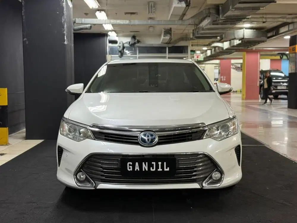 Camry V 2.5 Bensin AT Putih Rare Servicee Record!!!