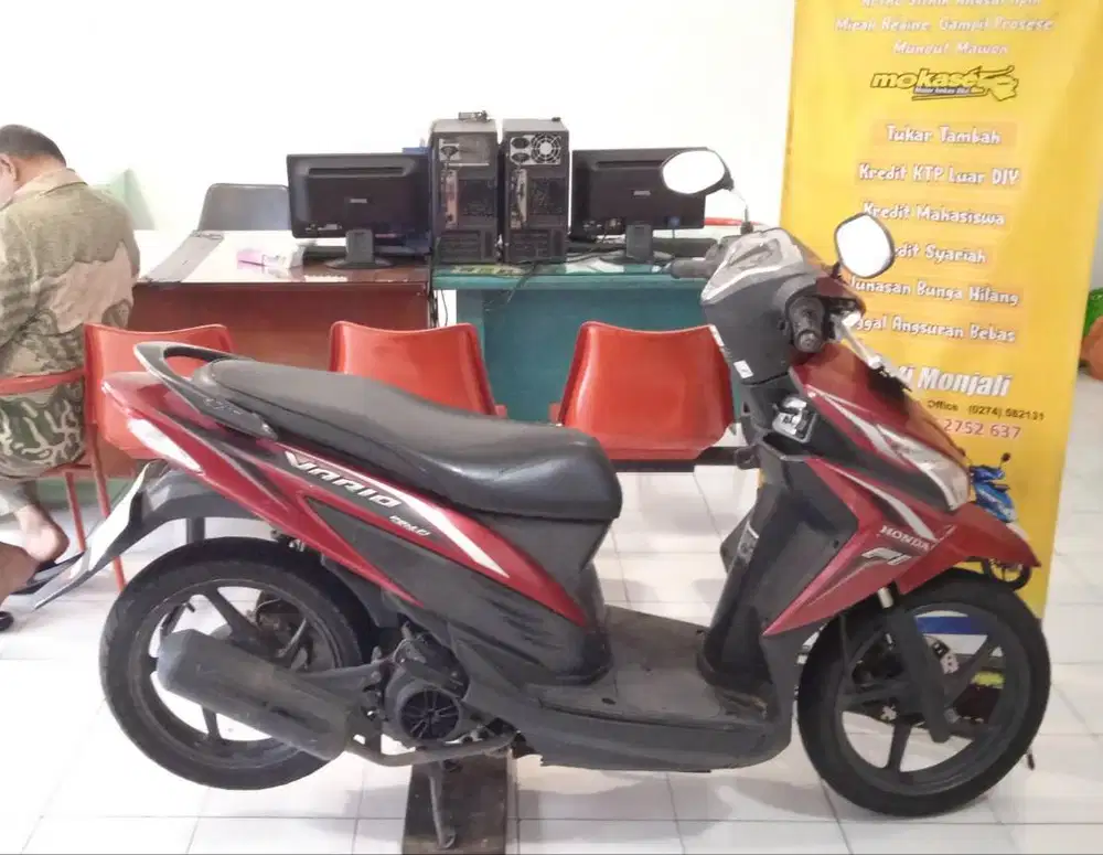 HONDA VARIO `110 TH 2017 KREDIT MOTOR BEKAS MERPATI MONJALI