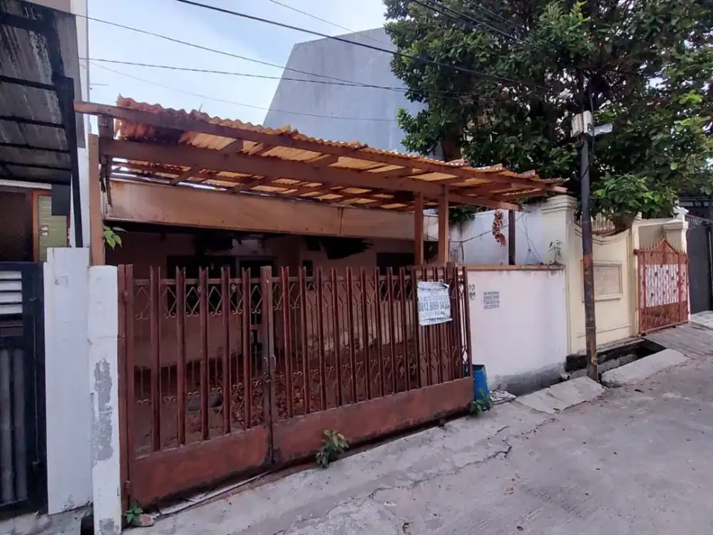 Rumah di Pluit Putra, Penjaringan, Kota Jakarta Utara