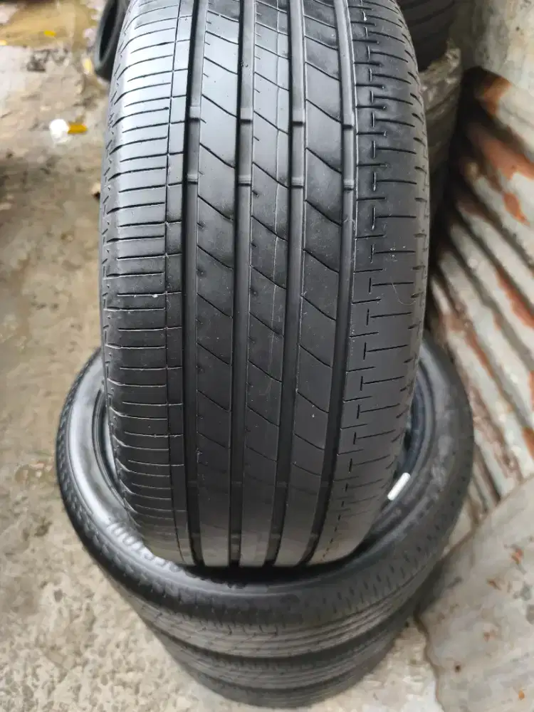 Bridgestone turanza 215 45 R18