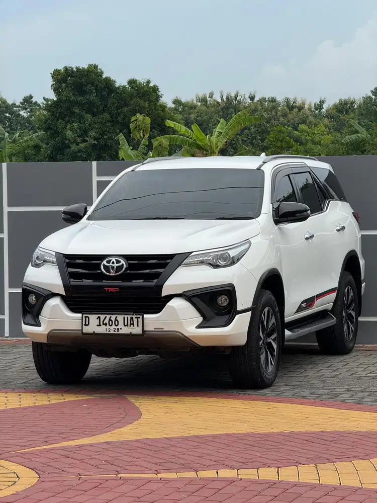( DP 110 JT ) TOYOTA FORTUNER VRZ TRD 2.4 DIESEL AT 2018