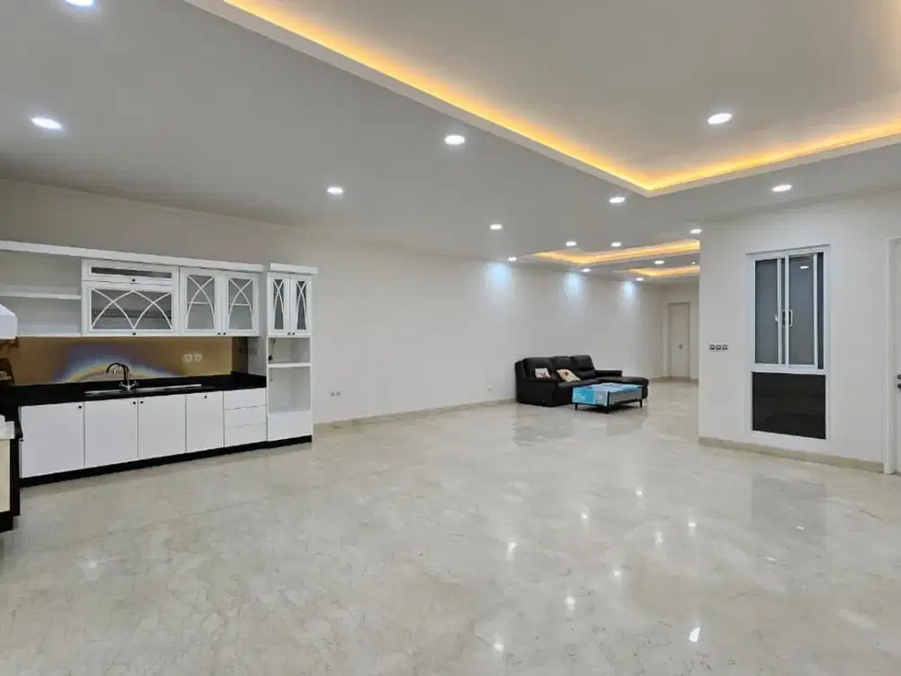Jarang ada!! Disewakan rumah baru renov di cluster leora, alam sutera, Tangerang