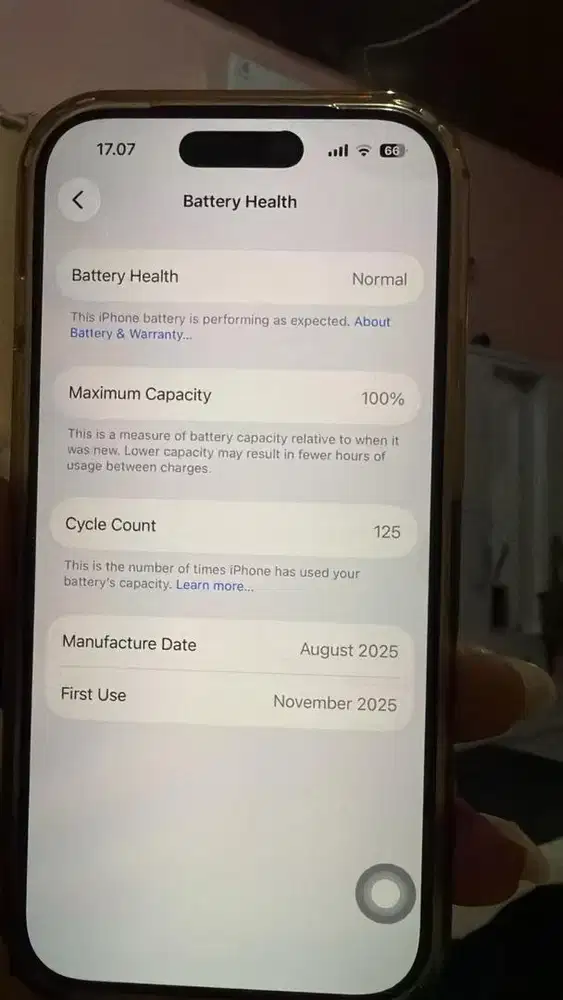 Di jual iphone 17 pro 256 cosmic orange