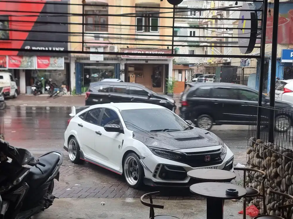 Honda Civic 2017 Bensin