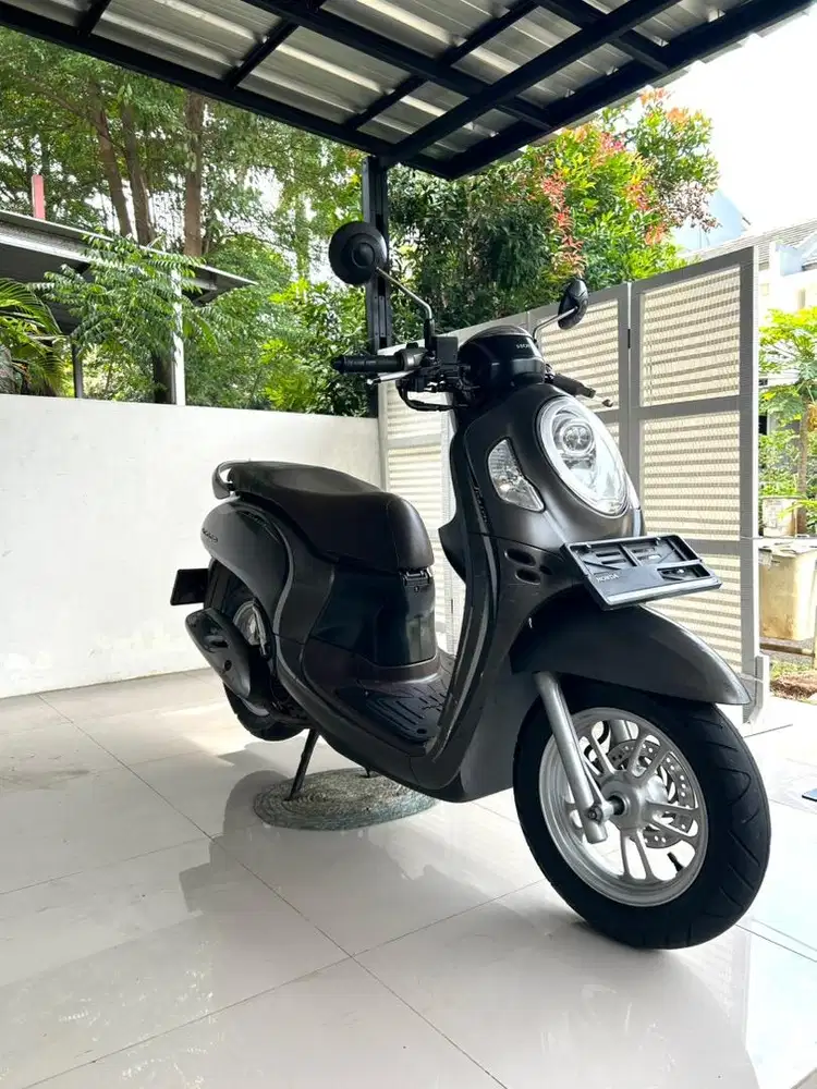 Motor Scoopy Pemakaian Pribadi Masih Mulus