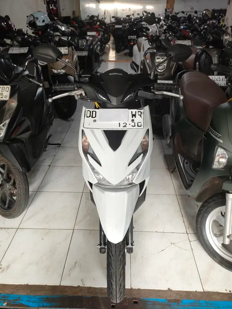 Honda beat 2025 putih