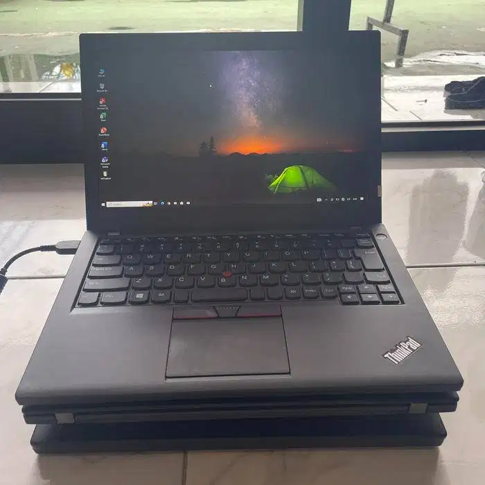 LAPTOP Lenovo Thinkpad X270 CORE i5 Gen6 Touchscreen 12 INCH *RVN