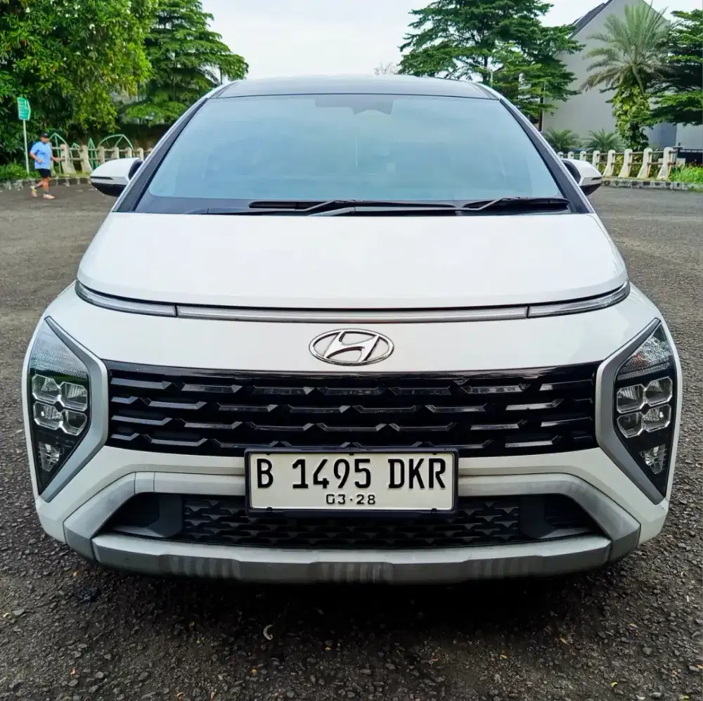Hyundai Stargazer 1.5 AT Prime Two Tone 2022 Putih Sgt Istimewa Skali