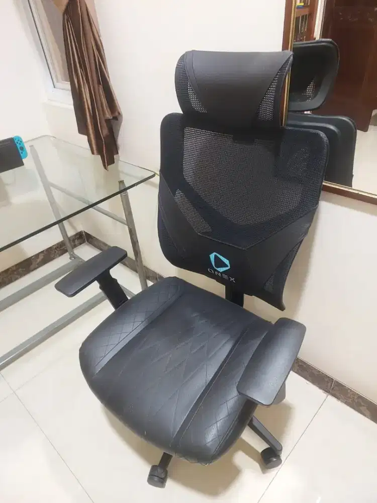 Kursi gaming bekas one x , ge300