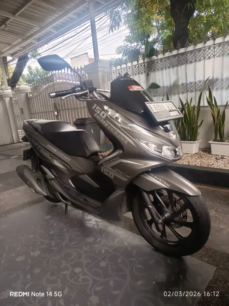 PCX 2019 akhir, warna Coklat hitam