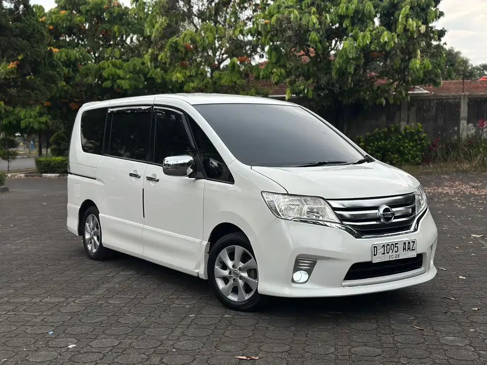 Nissan Serena HWS AT 2013