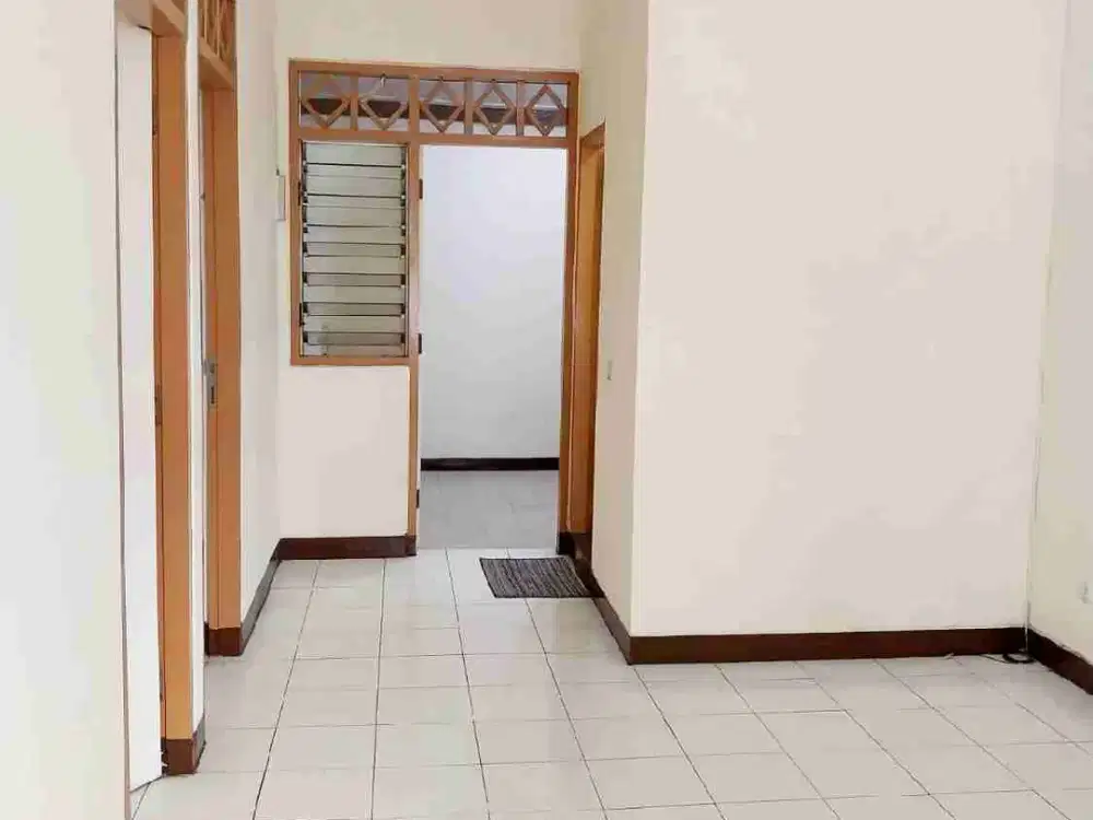 Disewakan Rumah di Nusa loka bsd Rapih terawat