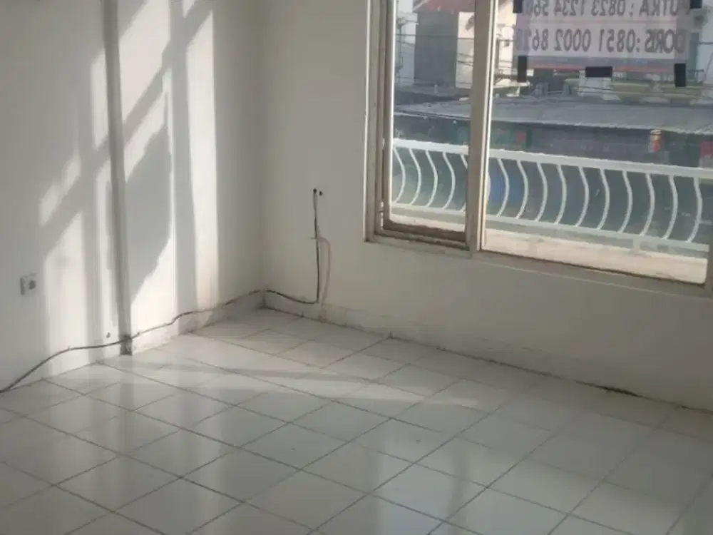 DISEWA RUKO 3 LANTAI DI PERMATA PALEM