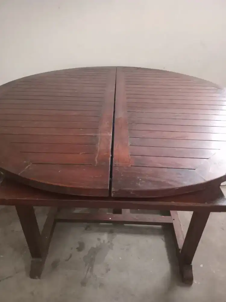 Meja Jati Round Table 120 cm - Kokoh & Murah, siap pakai.