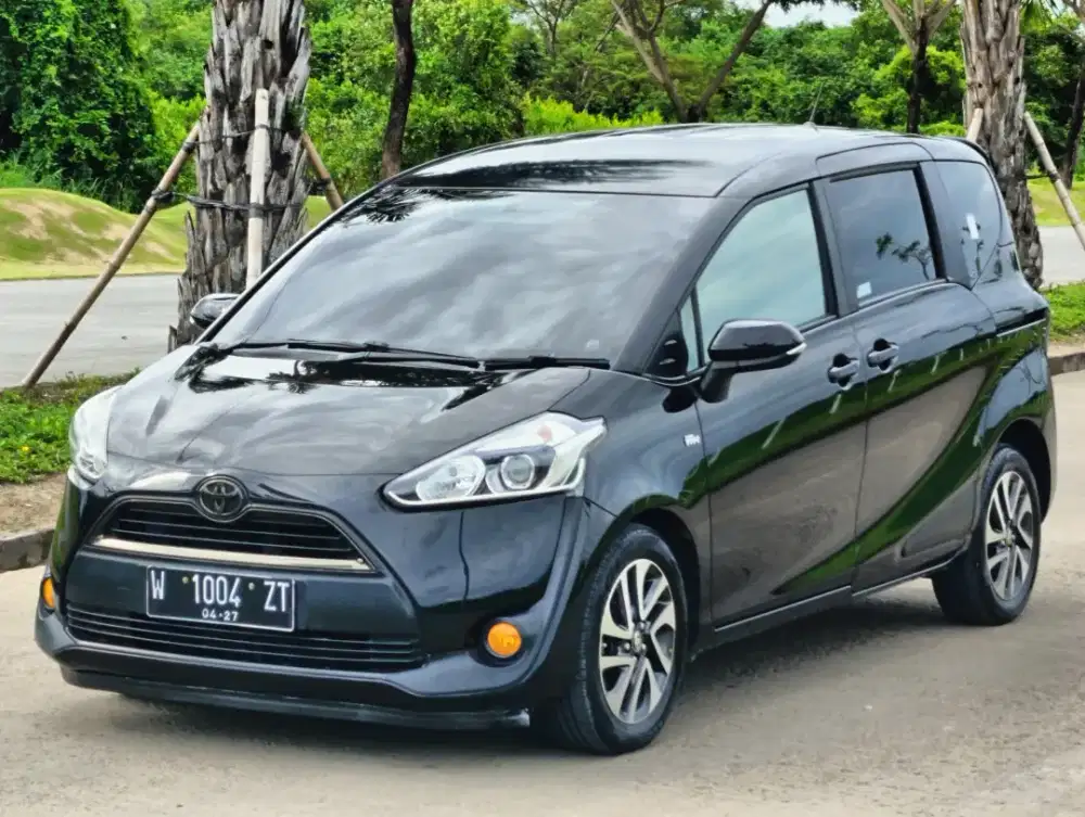 Sienta V 2017 AT pmk 2018 istimewa