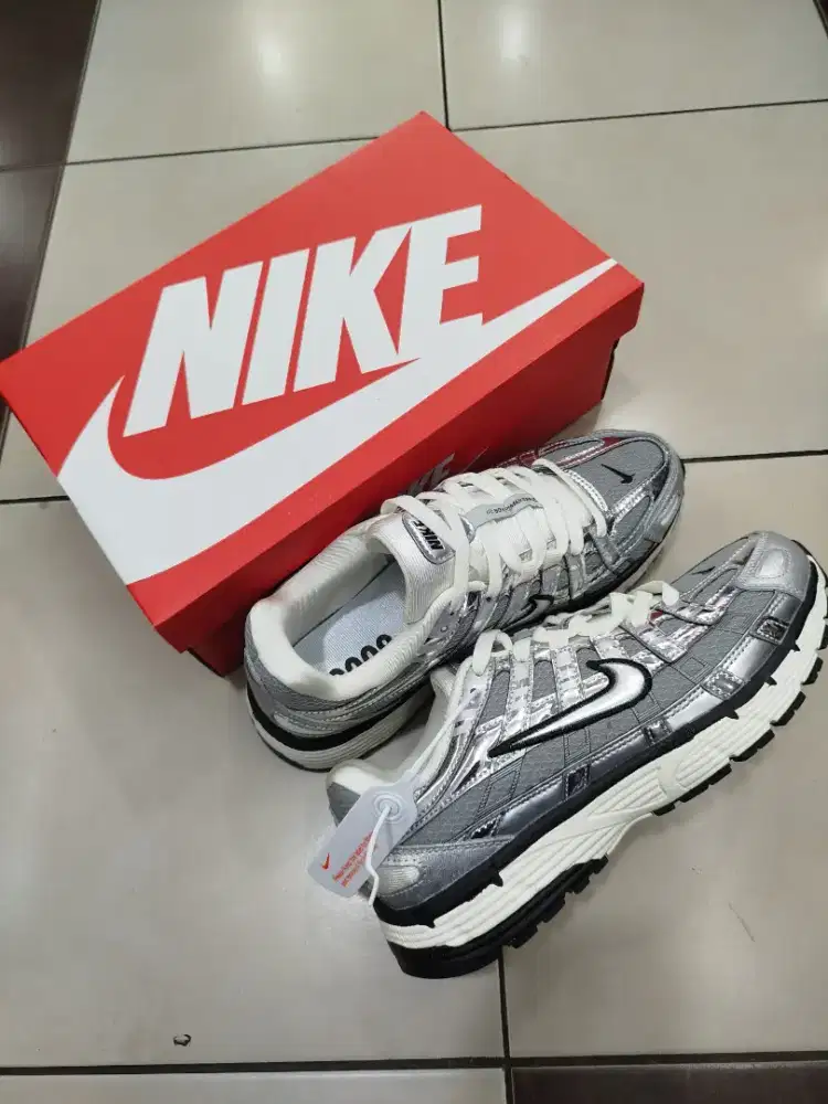 NIKE P-6000  METALIC