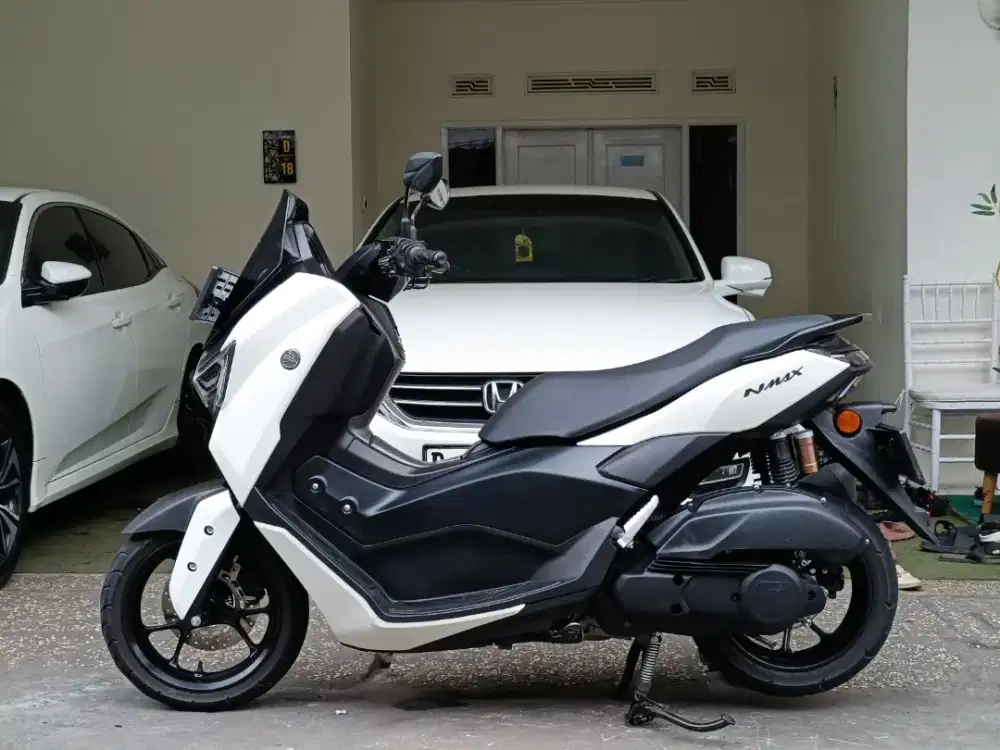 Nmax neo s tahun 2024 low km 10rb/tt boleh gan cash lebih bagus