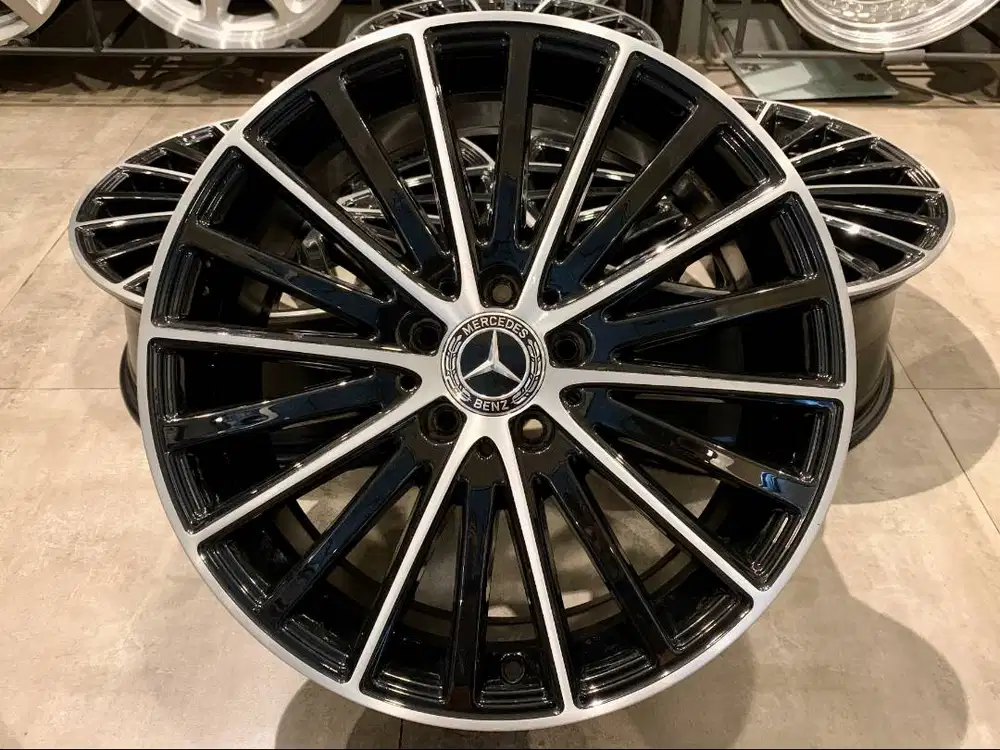 Velg OEM Mercedes Benz C Class W205 EQ Boost, R-18, Lebar 7.5 - 8.5