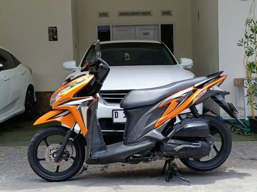 Vario 125 tahun 2012 warna papororite/tt boleh gan cash lebih bagus