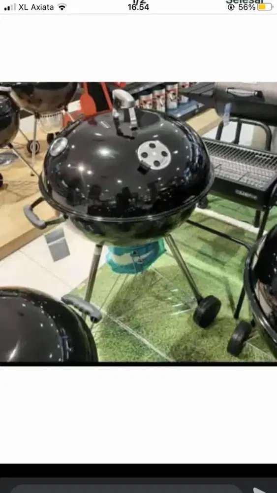 Pemanggang milenial merek WEBER, lengkap dengan bon dan buku2 na