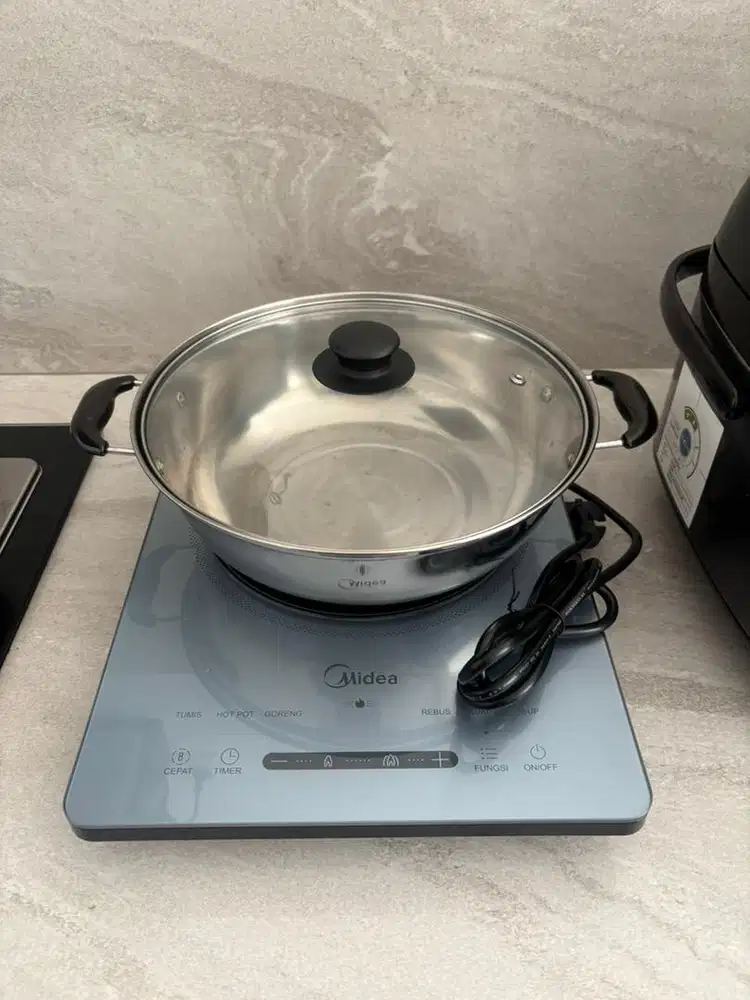 KOMPOR INDUKSI MIDEA