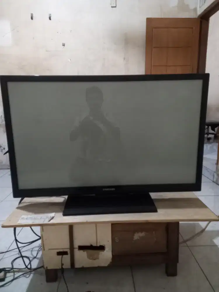 Playstation 3 dan tv samsung 43 in