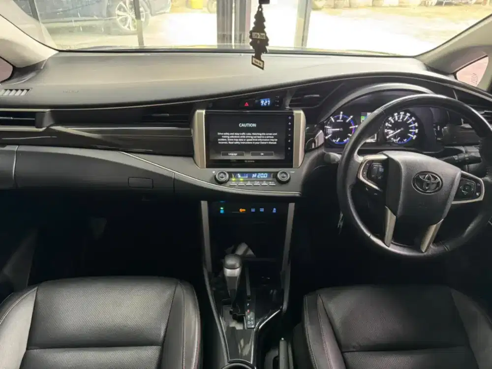 Toyota INNOVA VENTURER DIESEL 2.4 AT 2021