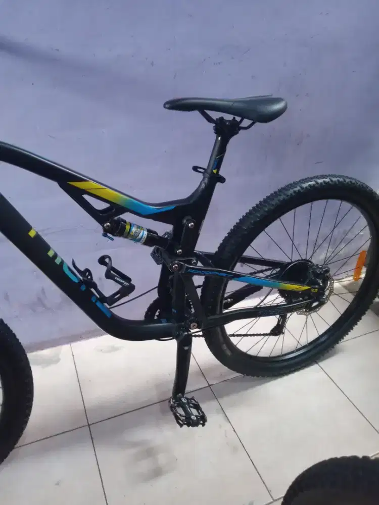 Sepeda gunung ThriLL Richocet 4.0