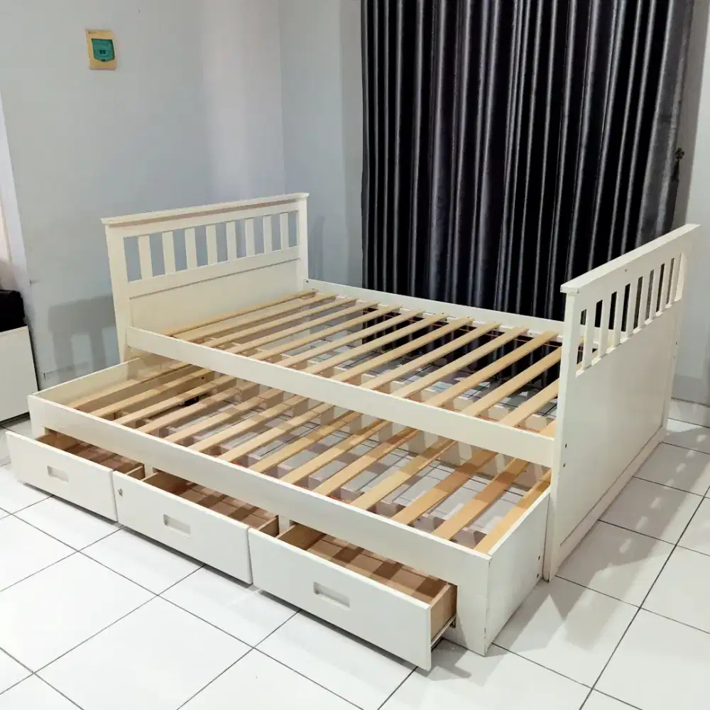 TEMPAT TIDUR SUSUN INFORMA