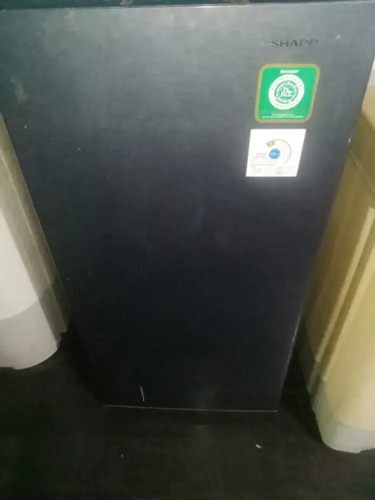 Kulkas Sharp pintu 1