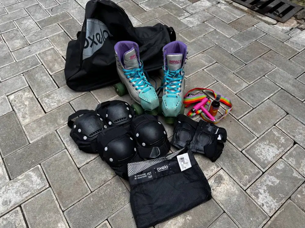 Sepatu Roda Impala Roller Skate Holographic Komplit Aksesoris