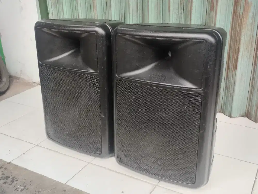 Speaker Pasif 15 inc Sepasang